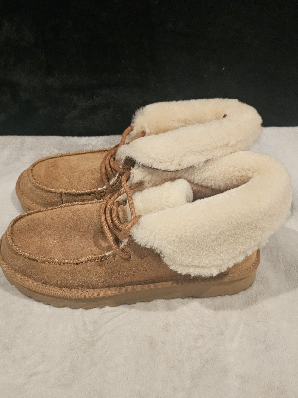 UGG Chestnut Suede Shearling-Lined Ankle Booties- Size 8 - Picture 2 of 3